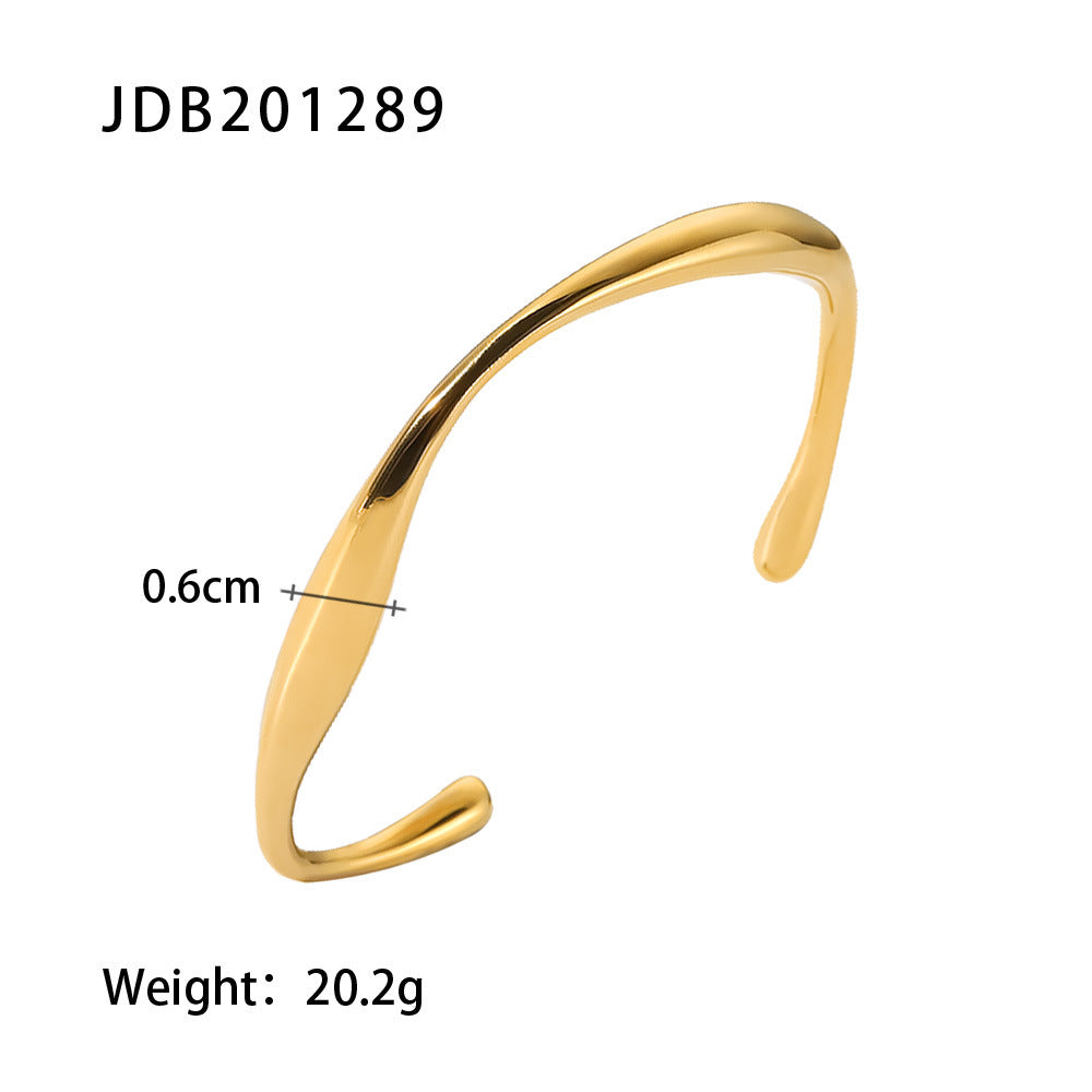 Versatile Gold-plated Bracelet