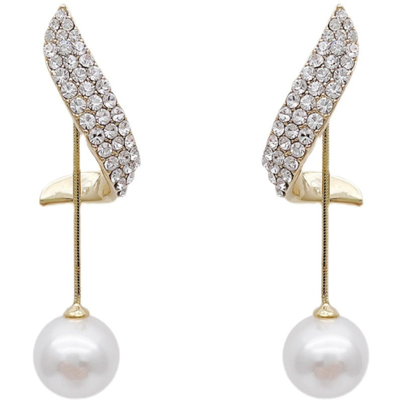 Classic Pearl Earrings