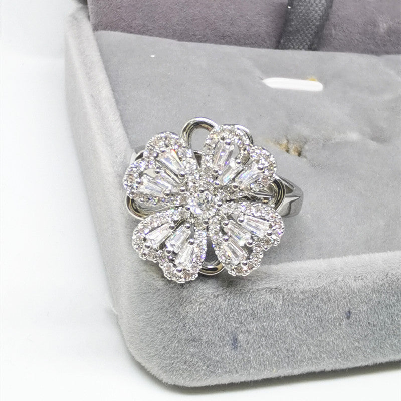 Index Finger Lady Ring