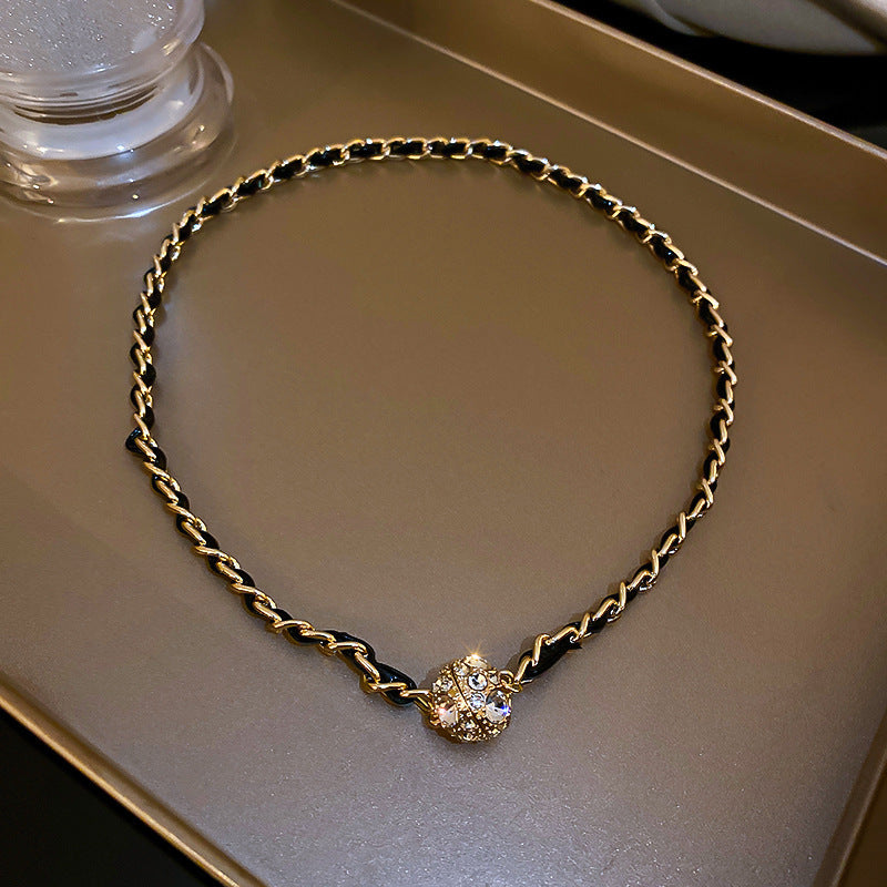 Leather Winding Chain Diamond Magnetic Necklace