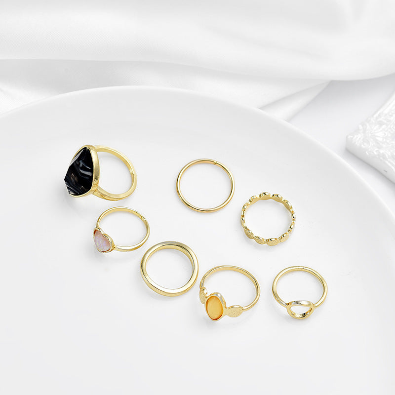 Temperament Gemstone Small Round Ring