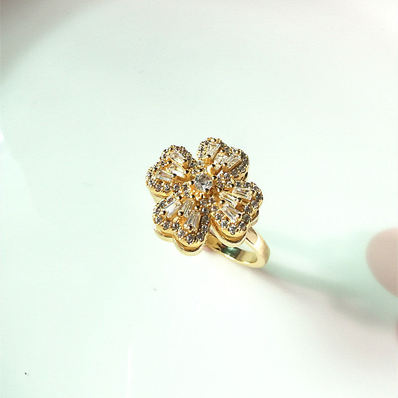 Index Finger Lady Ring